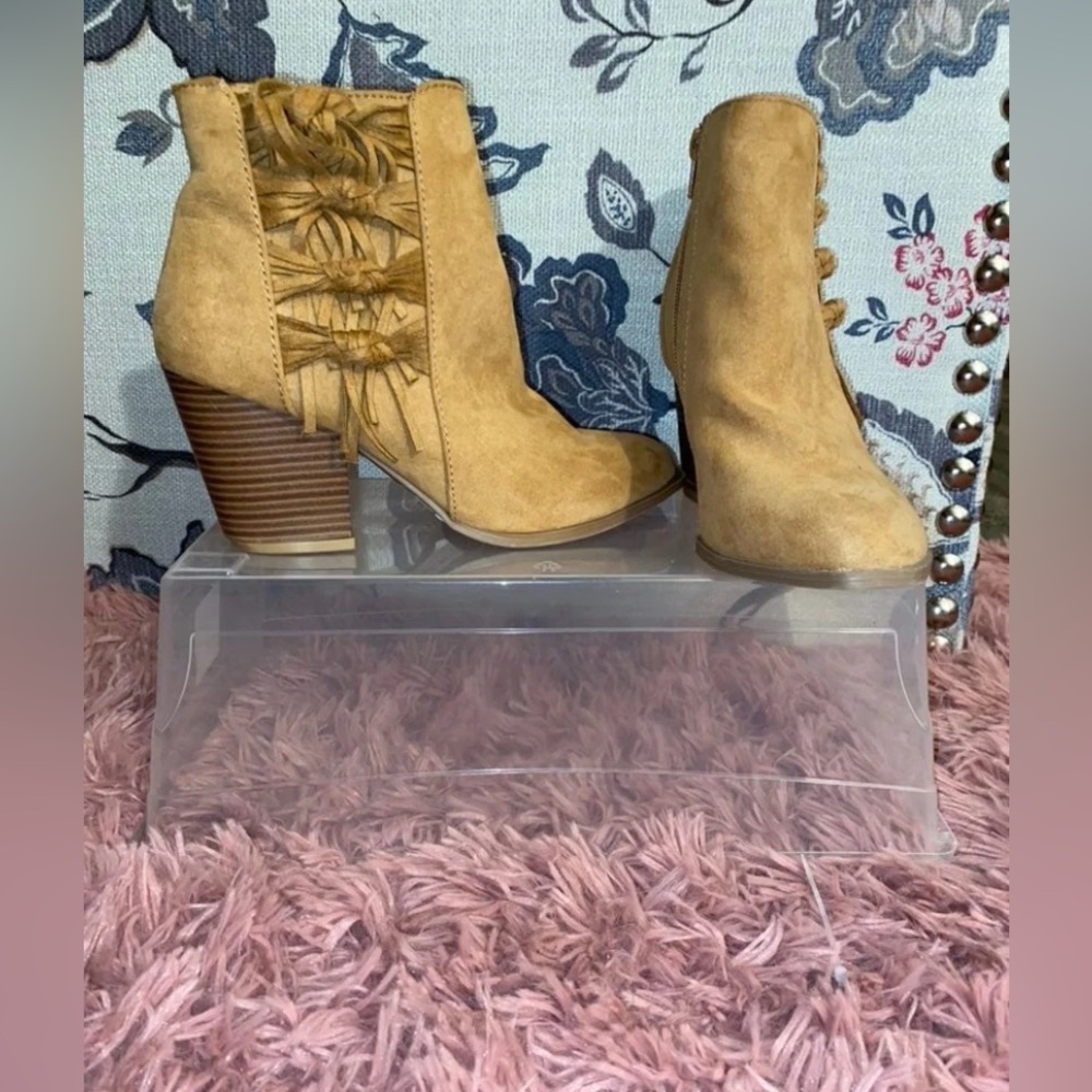 Women’s tan booties